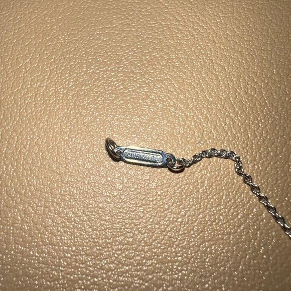 Tiffany Signature® Pearl Pendant - Picture 8 of 10